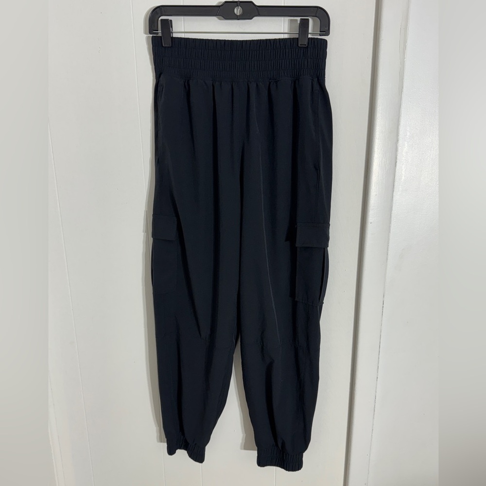 ABERCROMBIE & FITCH Ypb Motiontek Cargo Jogger - Picture 3 of 7
